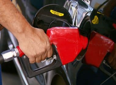 Petrobras anuncia reajuste de 2,1% para gasolina e diesel a partir desta terça