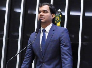 Deputado pede expulsão de prefeitos baianos investigados pela Polícia Federal