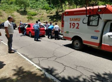 Acidente entre carro e van deixa um ferido no campus de Ondina da Ufba