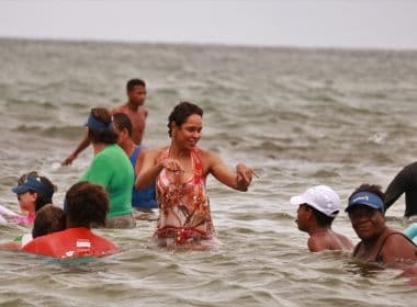 Parapraia: Projeto de banho de mar assistido tem a participação de Carla Visi