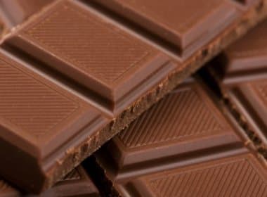 Chocolate ao leite e amargo podem melhorar memória, segundo estudo