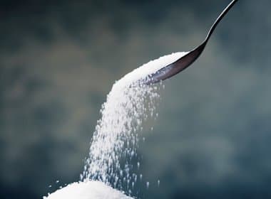 Adoçante sucralose pode liberar compostos tóxicos se aquecido, aponta pesquisa
