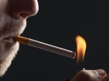 Estudos comprovam que fumantes são mais infelizes