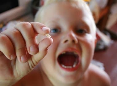 Campanha pede que crianças doem dentes de leite em prol da ciência