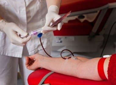 Surto de chikungunya em Feira faz Hemoba local suspender campanhas de doação de sangue