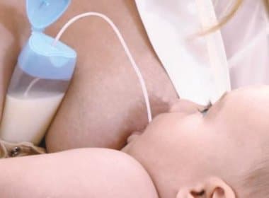 Técnicas que utilizam método sonda-peito ajudam mães com problemas de amamentação