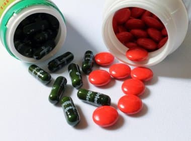 Estudo aponta que uso prolongado de analgésicos traz riscos à saúde
