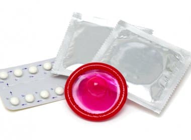 Questões religiosas influenciam no acesso à contracepção no Brasil, aponta estudo