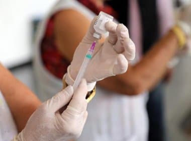 Fiocruz afirma que duas doses de vacina contra febre amarela é questão de prudência