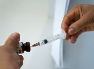 A um dia do fim do prazo, 30% do público-alvo não foi vacinado em Salvador