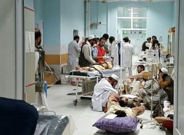 Devido a ameaça talibã, ONG fecha 20 hospitais no Afeganistão
