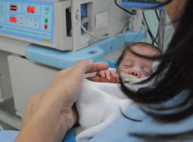 PEC pede aumento de licença-maternidade para mães de bebês prematuros