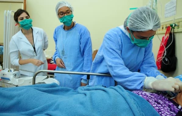 Sesab inicia repasse de R$ 40 milhões para organizações sociais pagarem piso nacional de enfermagem