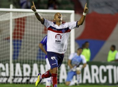 Bahia vence Cama�ari e segue na lideran�a do Campeonato Baiano
