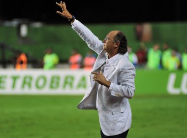 Falcão convoca torcida para final contra o Vitória