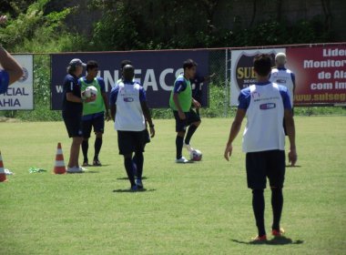 Falcão fecha treino e esconde escalação para pegar o Grêmio
