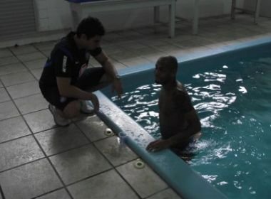 Estiramento deixa Souza de fora por 40 dias