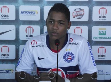 Testado entre os titulares, Gil vive expectativa de estrear: 'Estou pronto para ajudar'