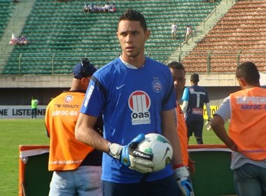 Omar renova com o Bahia até 2015