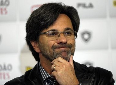 Após revés, Caio Júnior é demitido do Botafogo