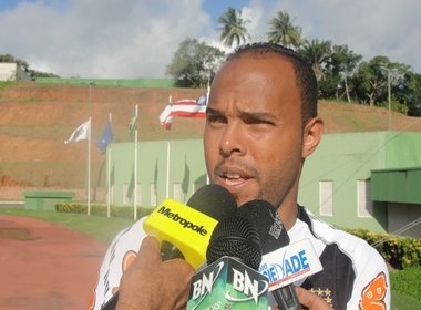 “Temos time para lutar pela Libertadores”, diz Alecsandro