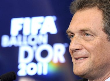 Ao lado de Ronaldo, Fifa visitar&aacute; Brasil para fiscalizar obras da Copa 2014