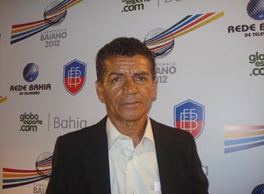 Juazeiro: Ba&eacute; n&atilde;o garante perman&ecirc;ncia de Emerson Mateus