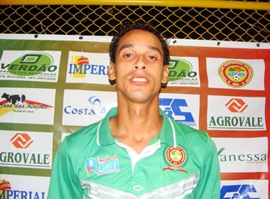 Ferreira dedica triunfo a ex-t�cnico