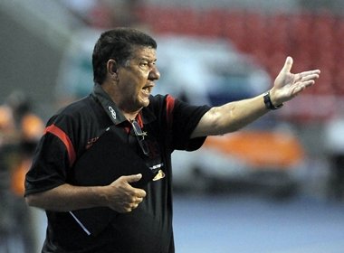 Joel Santana lamenta erro do Flamengo nas bolas paradas