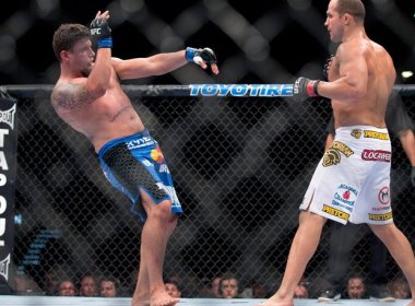 UFC 146: Cigano derruba Mir e mantém o cinturão