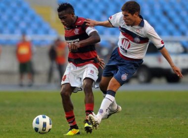 Volante Williams nega acusações de suborno na Itália