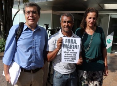 Romário e Ivo Herzog entregam petição à CBF que pede a saída de Marin