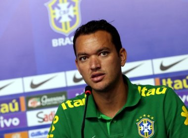 Reserva na seleção, Réver quer ‘confundir a cabeça’ de Felipão