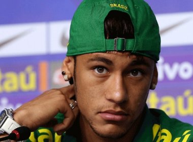 'Não tem como ser na seleção o que eu era no Santos', diz Neymar