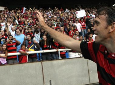 Petkovic volta a jogar pelo Flamengo