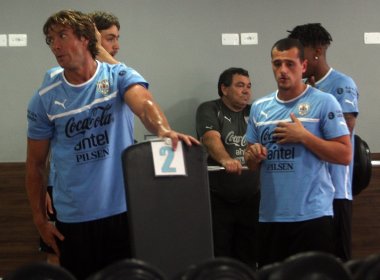 Após problemas em Recife, seleção do Uruguai se reúne com Fifa