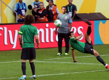 Mesmo sem ter marcado gol, Fred recebe elogios de Felipão: ‘É muito útil’