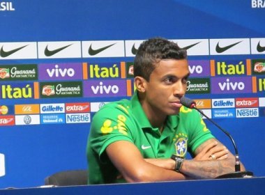 Luiz Gustavo conta receita do Bayern para vencer Barcelona