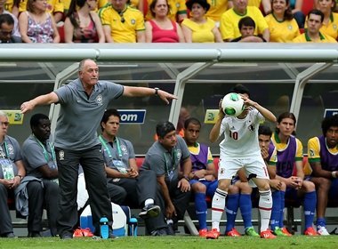 Felipão comemora vitória e destaca ‘brasilidade’
