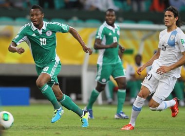 Em meio a protestos, Uruguai vence Nigéria na Arena Fonte Nova