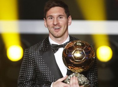 Messi regulariza parte de sua situação fiscal