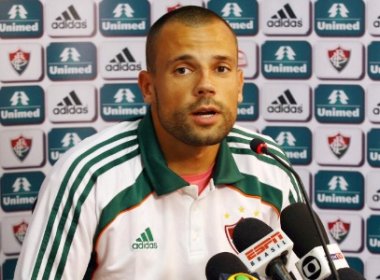 Goleiro do Fluminense reconhece má fase: 'São momentos que acontecem'