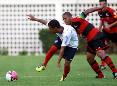 Vitória perde dois jogadores para partida contra o Flu