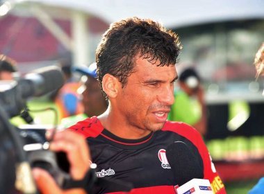 Neto Baiano garante foco na Copa do Brasil