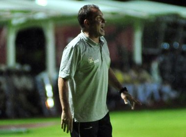 PC Gusmão cita ex-treinadores e despista sobre renovação