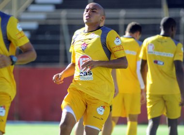 Vitória relacionado para partida contra o Goiás