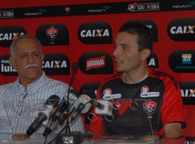 Raimundo Queiroz elogia Camacho: 'Deixou toda diretoria satisfeita'