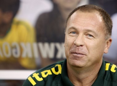 Flamengo inicia conversa para contratar Mano Menezes