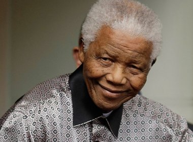 Estado de saúde de Mandela continua grave