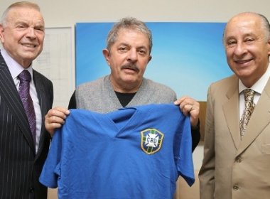 Marin convida Lula para assistir aos jogos do Brasil